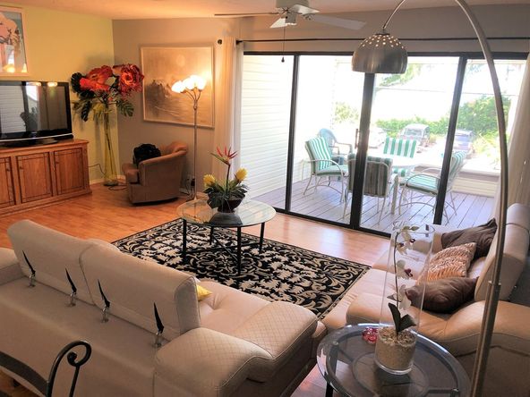 The Bird's Nest Vacation Rentals: 403 Gulf Dr S, Bradenton Beach, FL 34217